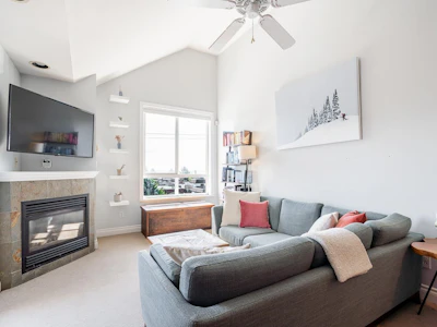 401-128 W 21st Street - 3