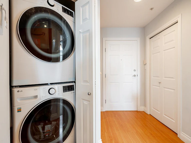 401-128 W 21st Street, North Vancouver, BC, V7M 1Y9 - 21