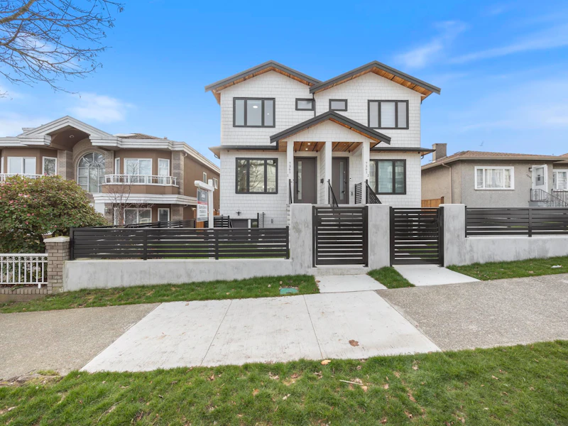 7361 Fraser Street, Vancouver BC V5X 3W1