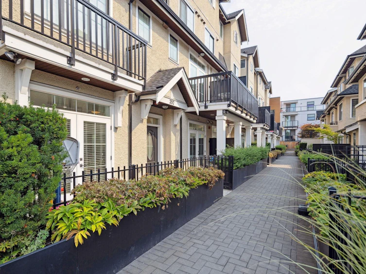 352 W 62nd Avenue, Vancouver, BC, V5X 2E3 - 26
