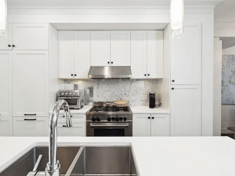 352 W 62nd Avenue, Vancouver, BC, V5X 2E3 - 13