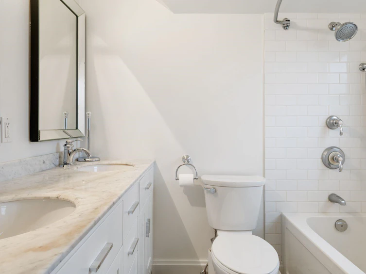 2907 W 30th Avenue, Vancouver, BC, V6L 1Z3 - 24