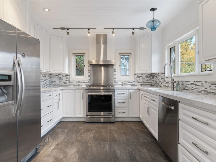 2907 W 30th Avenue, Vancouver, BC, V6L 1Z3 - 12