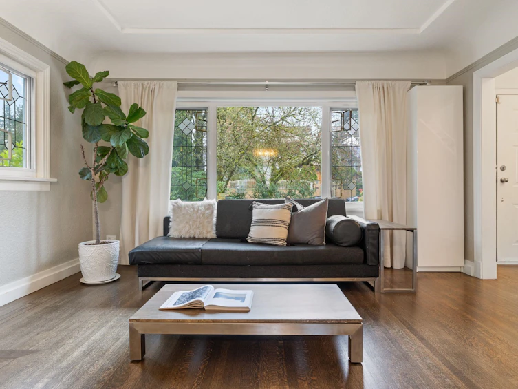 2907 W 30th Avenue, Vancouver, BC, V6L 1Z3 - 2