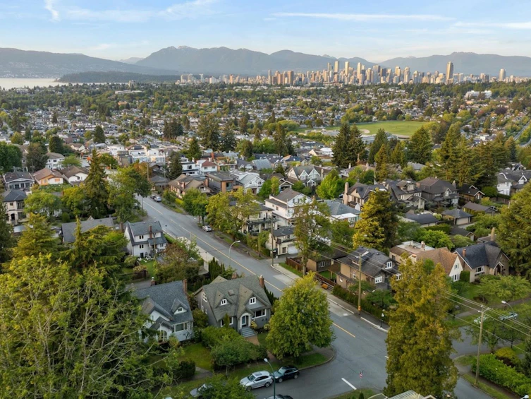 2907 W 30th Avenue, Vancouver, BC, V6L 1Z3 - 37