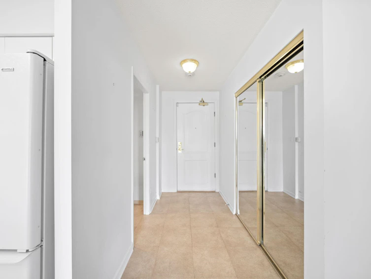 1203-1327 E Keith Road, North Vancouver, BC, V7J 3T5 - 12