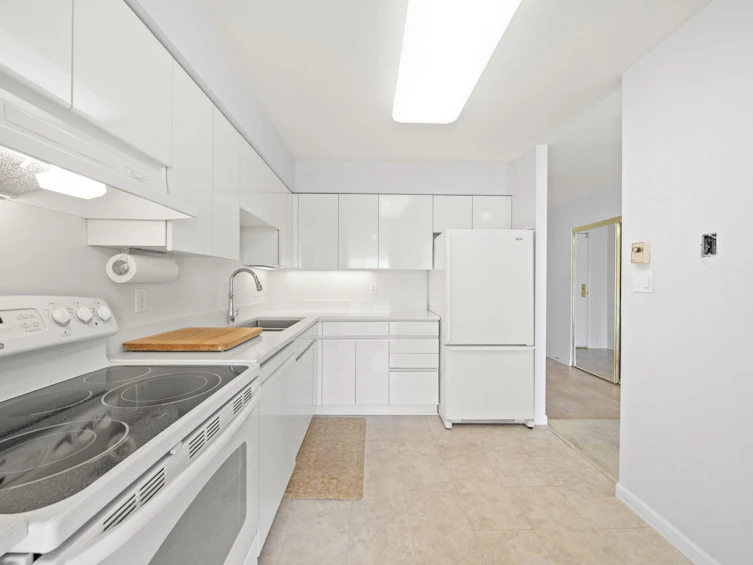 1203-1327 E Keith Road, North Vancouver, BC, V7J 3T5 - 10
