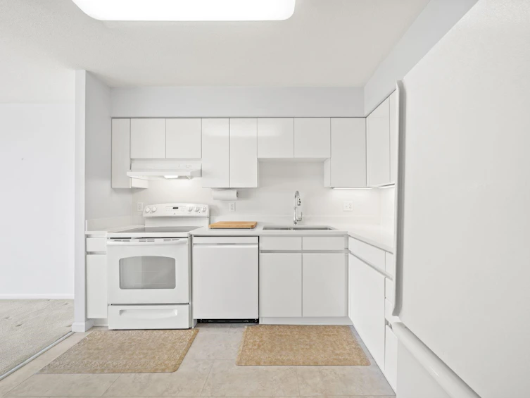 1203-1327 E Keith Road, North Vancouver, BC, V7J 3T5 - 11