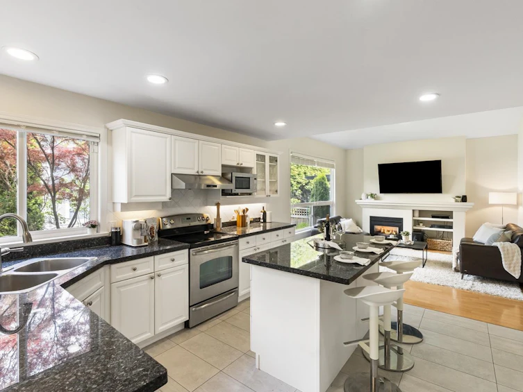 14733 75a Avenue, Surrey, BC, V3S 8Y6 - 12