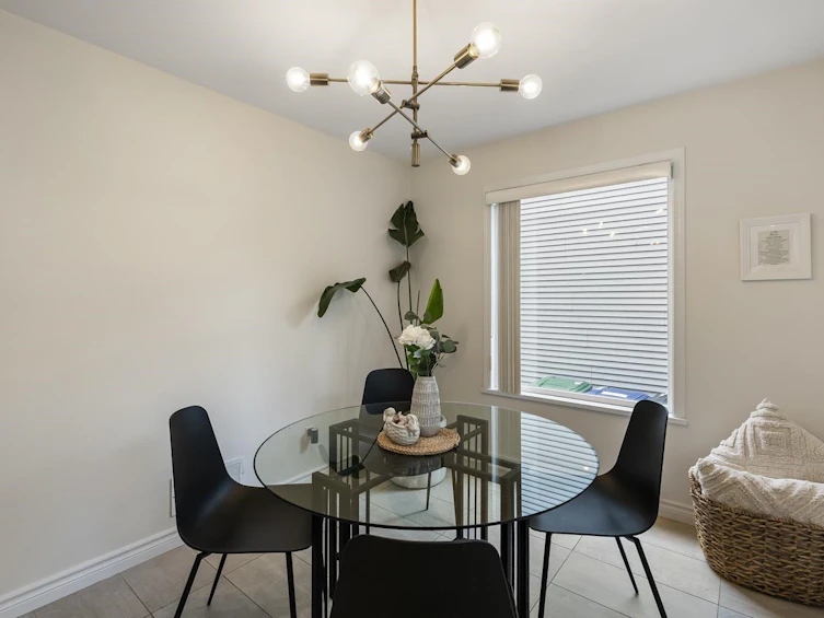 14733 75a Avenue, Surrey, BC, V3S 8Y6 - 14