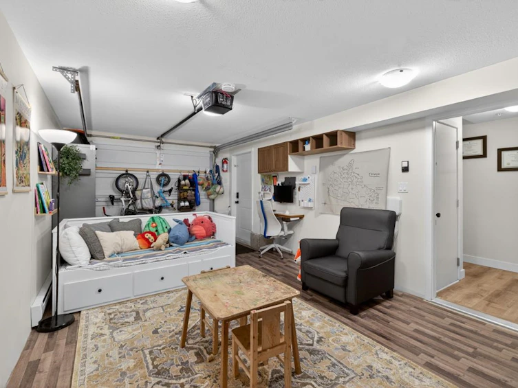 1021 E 20th Avenue, Vancouver, BC, V5V 1N9 - 26