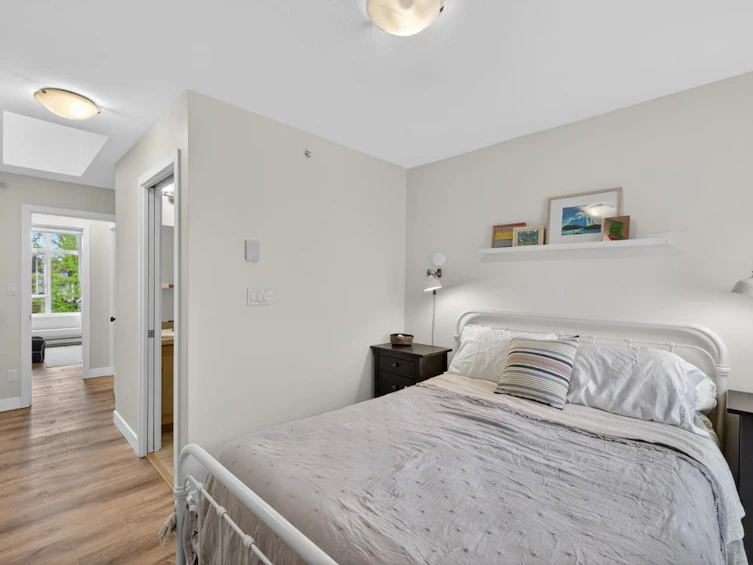 1021 E 20th Avenue, Vancouver, BC, V5V 1N9 - 17