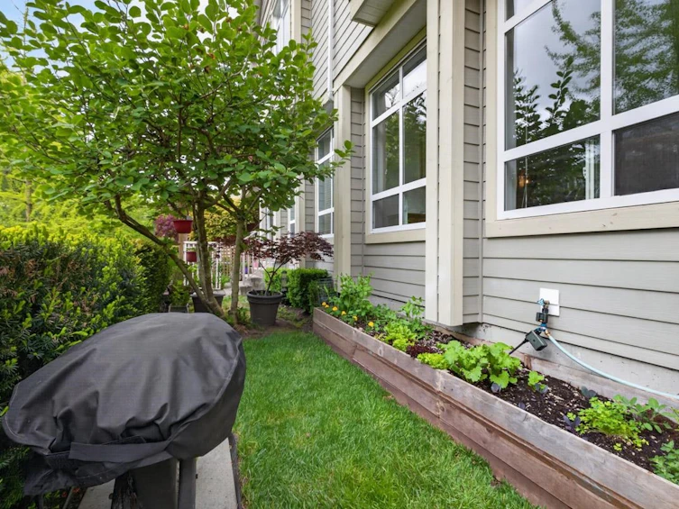 1021 E 20th Avenue, Vancouver, BC, V5V 1N9 - 2