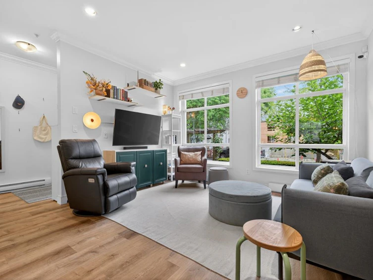 1021 E 20th Avenue, Vancouver, BC, V5V 1N9 - 5