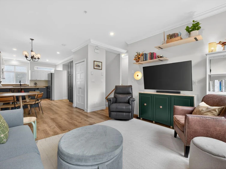 1021 E 20th Avenue, Vancouver, BC, V5V 1N9 - 6