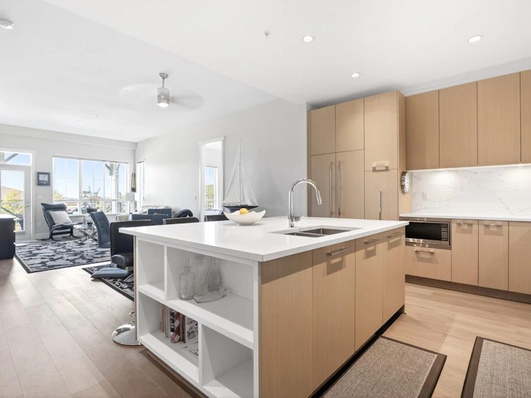 206-5535 Admiral Way, Delta, BC, V4K 0E3 - 6
