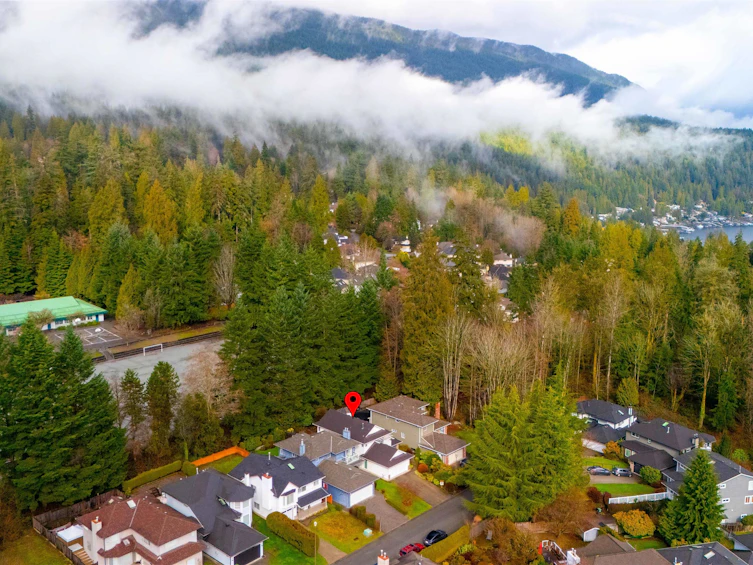 1485 Percy Court, North Vancouver, BC, V7G 2P4 - 36
