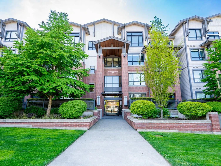 417-2960 151 Street, Surrey, BC, V4P 0G3