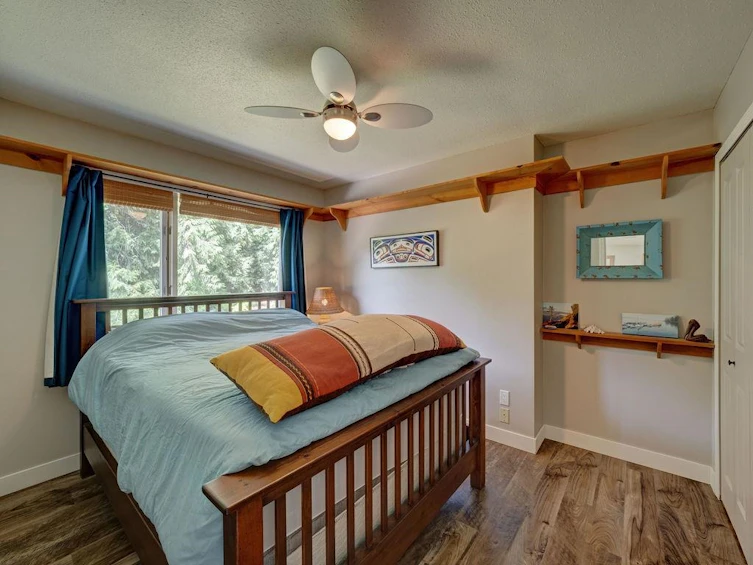 1317 Lockyer Road, Roberts Creek, BC, V0N 2W1 - 18