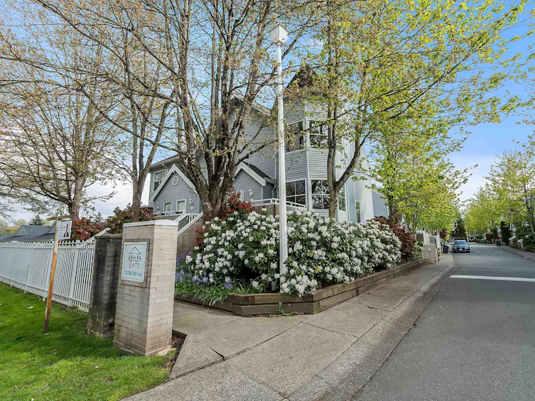 54-13706 74 Avenue, Surrey, BC, V3W 1K3 - 3