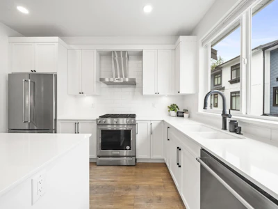 19-6897 201 Street - 5