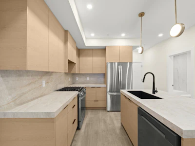 211-15353 17 Avenue - 4