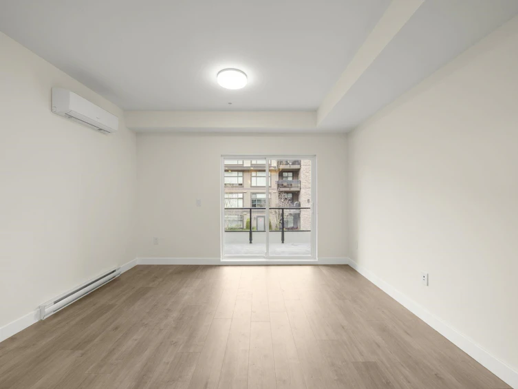 211-15353 17 Avenue, Surrey, BC, V4A 1T8 - 9