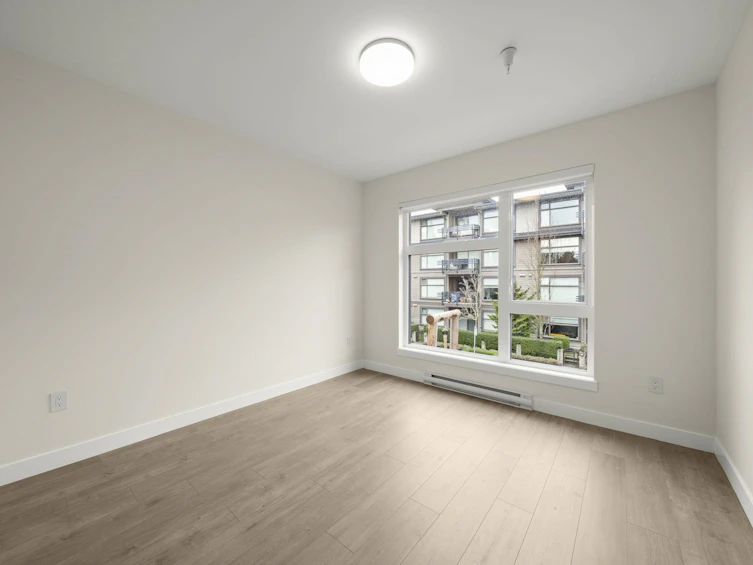 211-15353 17 Avenue, Surrey, BC, V4A 1T8 - 18