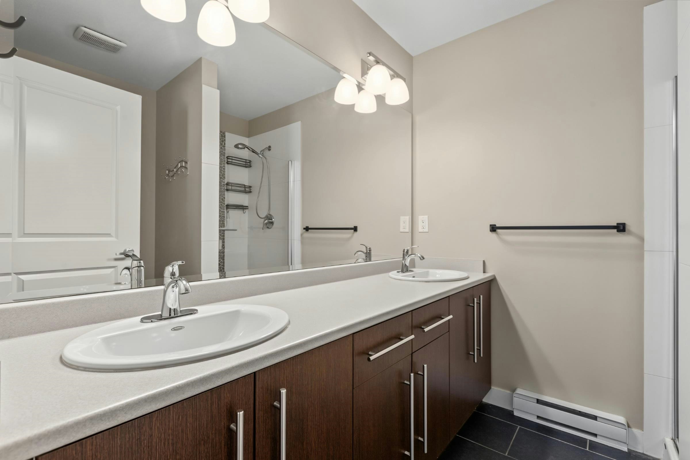 19-18211 70 Avenue, Surrey, BC, V3S 8K9 - 20
