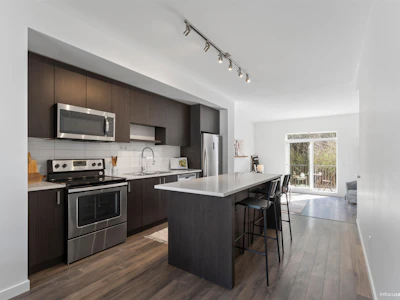 30-8130 136a Street - 4