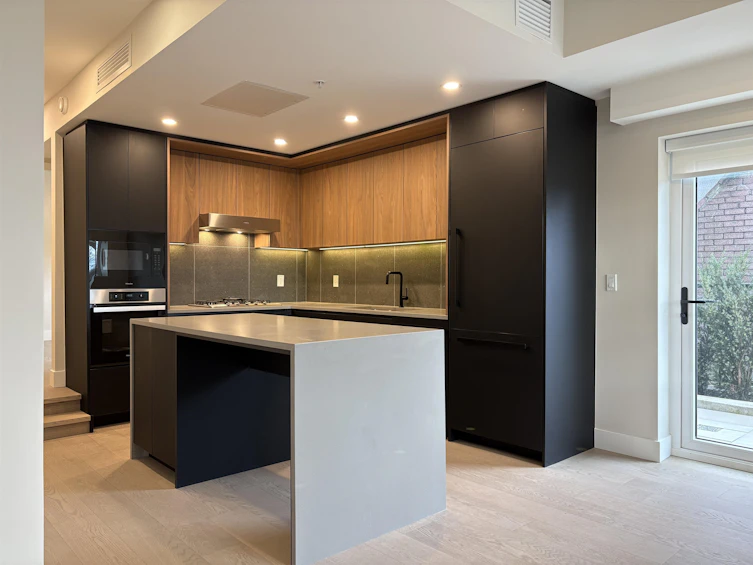 125 W 41st Avenue, Vancouver, BC, V5Y 2S2 - 3