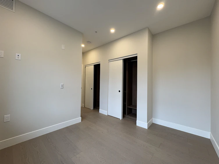 125 W 41st Avenue, Vancouver, BC, V5Y 2S2 - 7