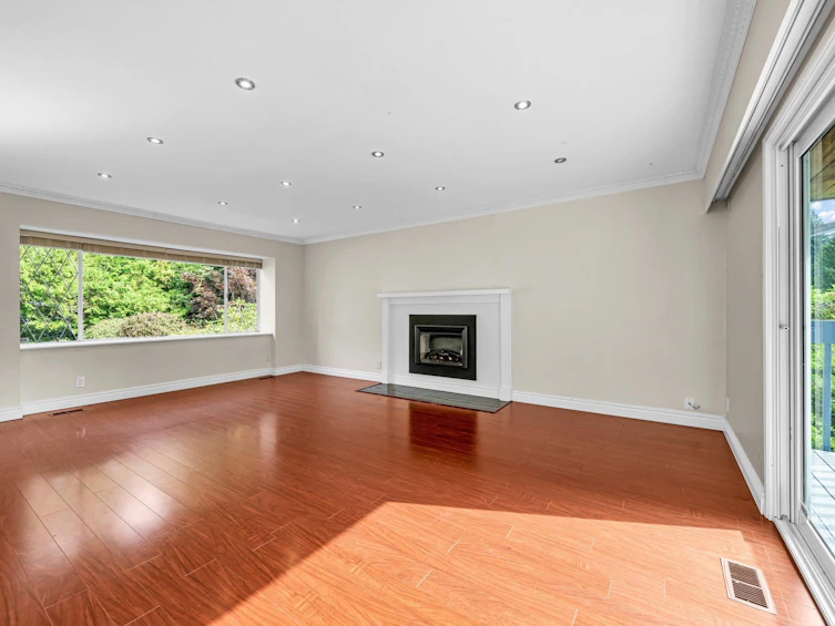 84 Laurie Crescent, West Vancouver, BC, V7S 1B7 - 2