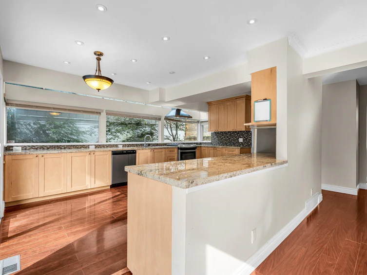 84 Laurie Crescent, West Vancouver, BC, V7S 1B7 - 4