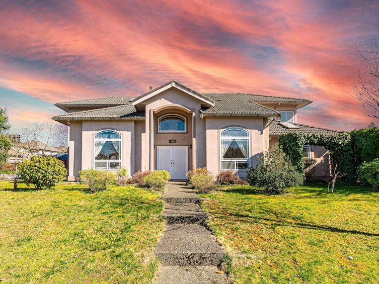 10970 155 Street, Surrey, BC, V3R 0X6