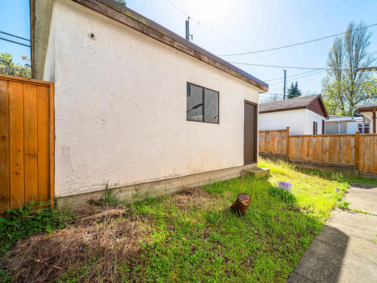 3974 W 10th Avenue, Vancouver, BC, V6R 2G8 - 24