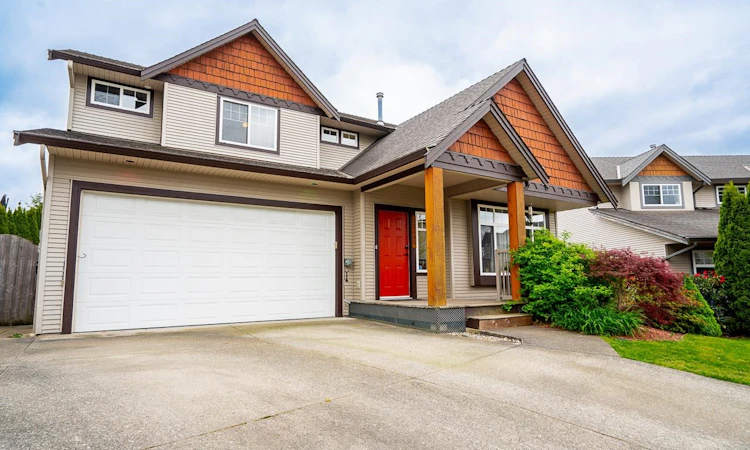 35496 Strathcona Court