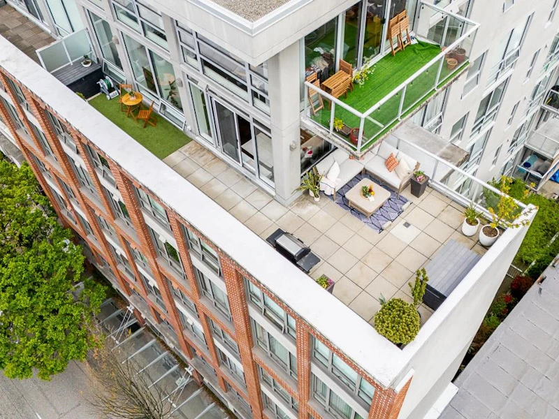 804 - 919 Station Street, Vancouver BC V6A 4L9