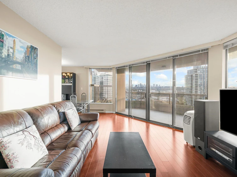 1108-2041 Bellwood Avenue, Burnaby, BC, V5B 4V5 - 2