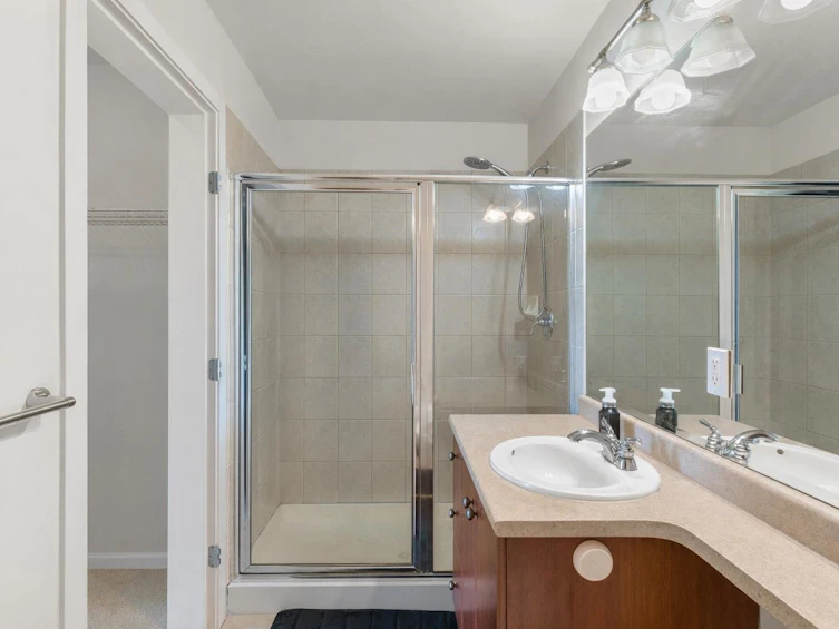 415-10180 153 Street, Surrey, BC, V3R 0B5 - 15