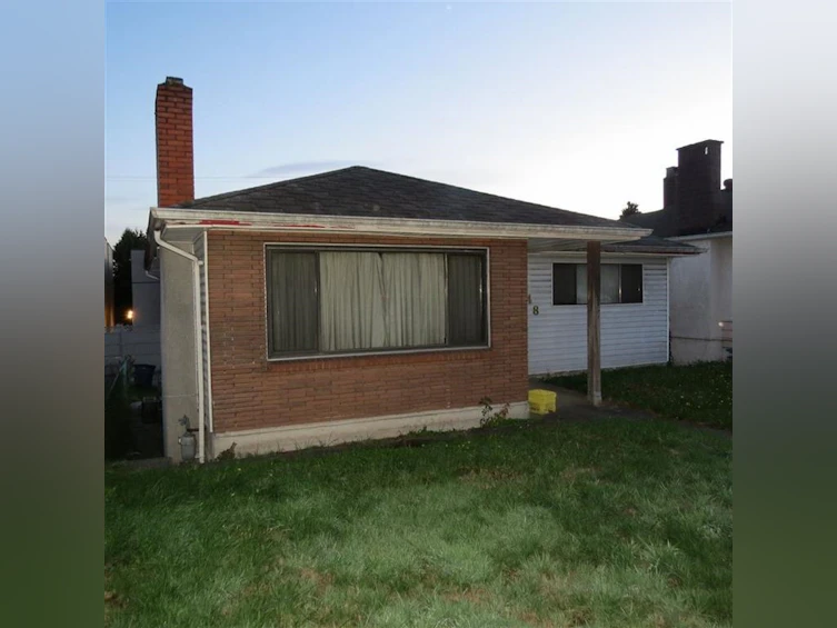 648 E 65th Avenue, Vancouver, BC, V5X 2P8