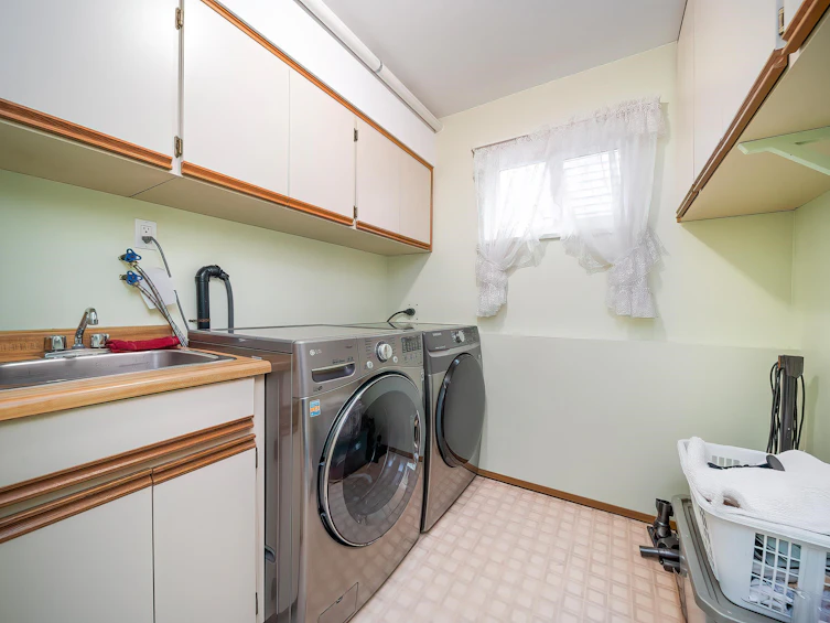 14932 98a Avenue, Surrey, BC, V3R 8H7 - 30
