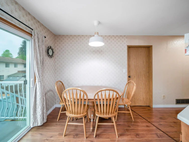 14932 98a Avenue, Surrey, BC, V3R 8H7 - 15