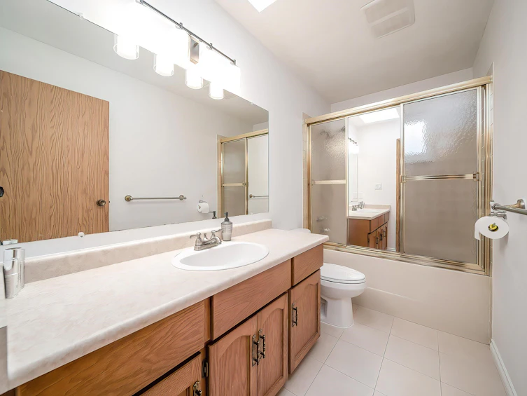 14932 98a Avenue, Surrey, BC, V3R 8H7 - 21