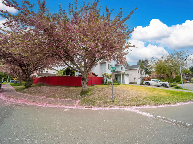 14932 98a Avenue, Surrey, BC, V3R 8H7 - 6