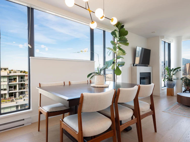 1101-1633 W 8th Avenue, Vancouver, BC, V6J 5H7 - 4