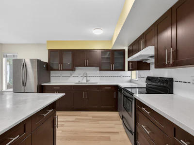 8-7611 Moffatt Road - 5