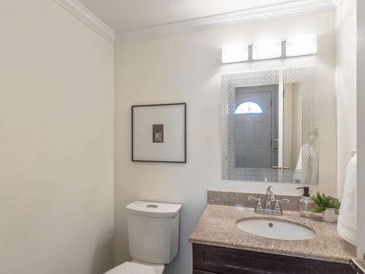 10-3939 Indian River Drive, North Vancouver, BC, V7G 2P5 - 12