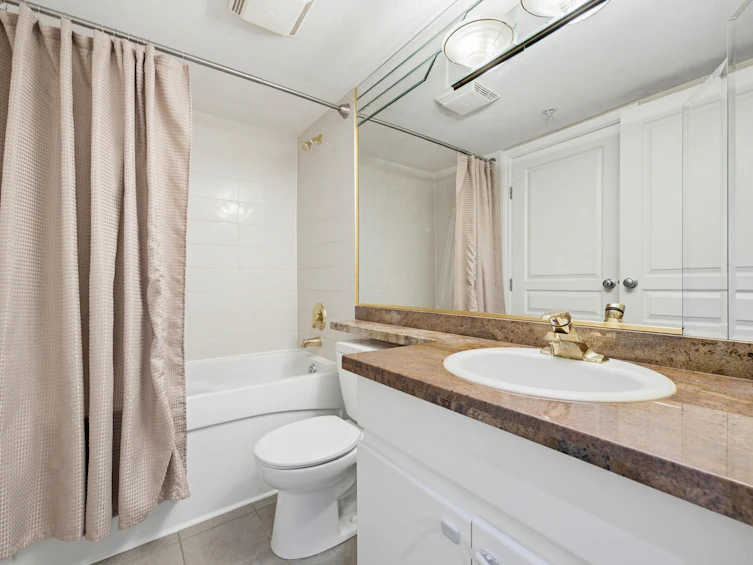 202-8115 121a Street, Surrey, BC, V3W 1J2 - 22