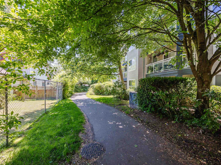 202-8115 121a Street, Surrey, BC, V3W 1J2 - 25